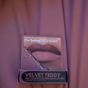 MAC Cosmetics Velvet Teddy Matte Lipstick - Nude Brown